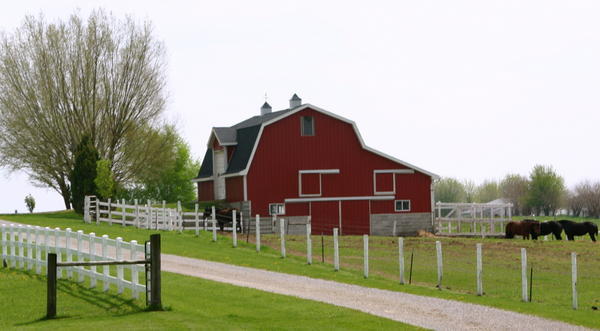 Red Amish Barn