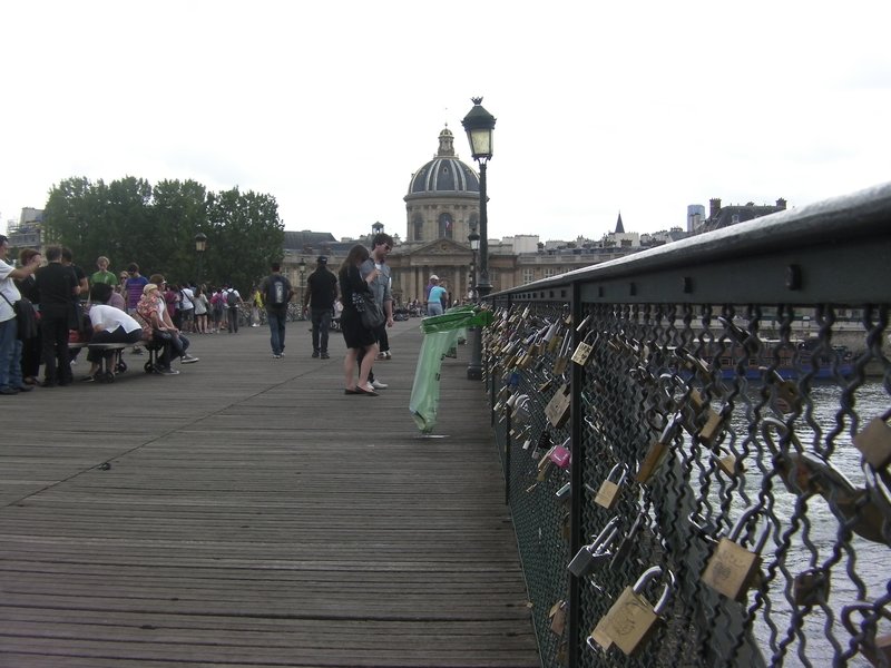 paris bridge