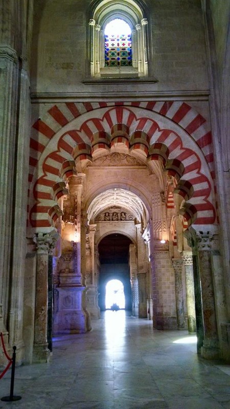 again, the muslim architecture with roman columns and the hint of catholic stained glass above. simply beautiful