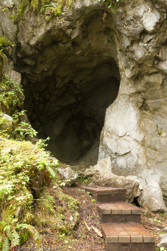 Entrance to El Capitan Cave