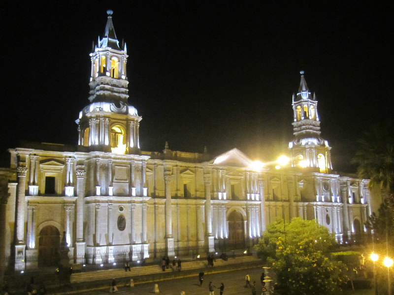 Arequipa - Cathedral by night