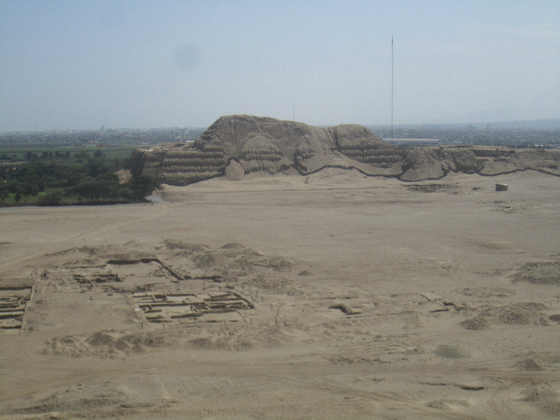 3 Pyramid of the Moon (18) towards Pyramid of the Sun
