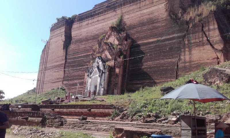 Mingun - Pa Hto Taw Gyi Stupa