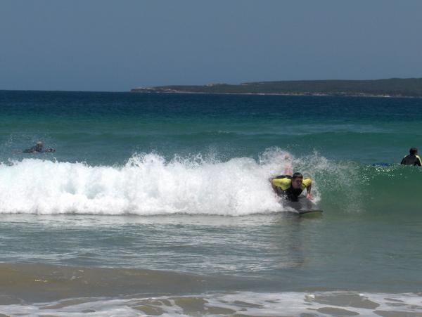 Gaz trying to surf