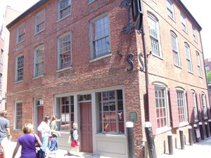 freedom trail, very old house