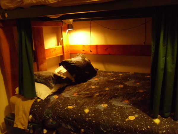 my lovely hostel bed