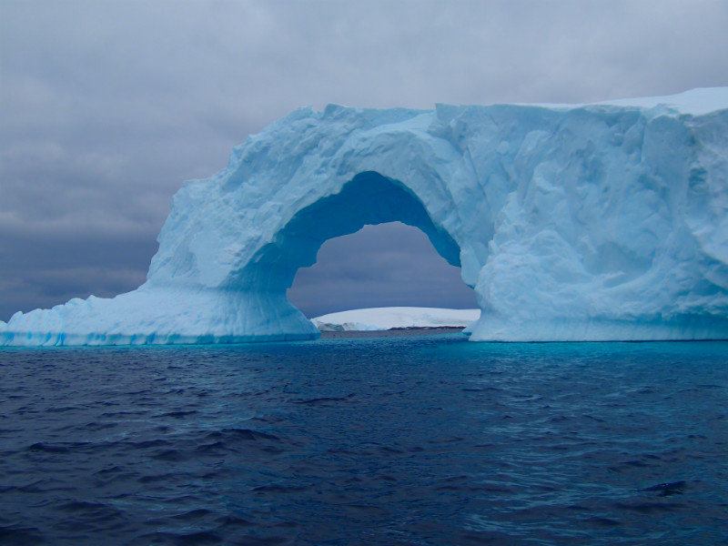 The amazing icebergs of Pleneau Island