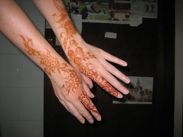 beautiful Arabic henna designs