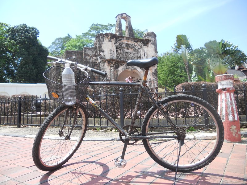 A famosa built by Portuguese ,and my bike 