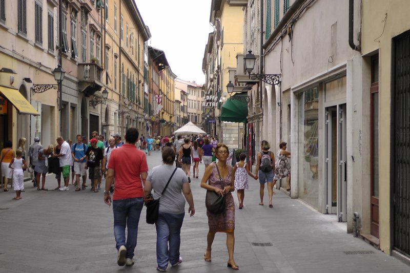 Pedestrian Mall In Pisa