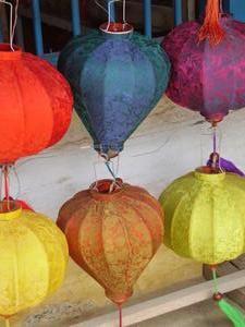 Silk lanterns - love these colours