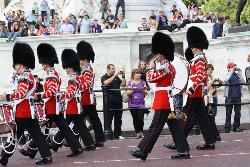 changing of the guard, Buckingham Palace