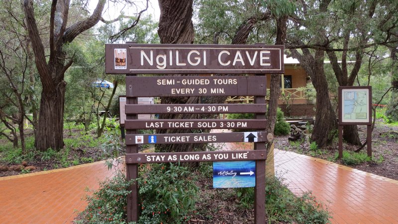 Ngilgi Cave entrance