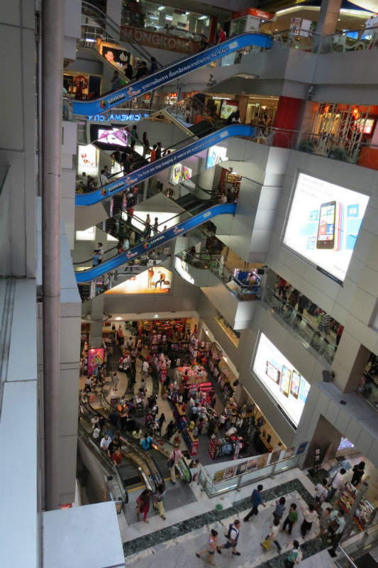 MDK Mall - View from 5th floor and the multiple levels of shopping