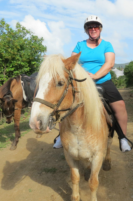 Cindy horseback riding - St. Maarten