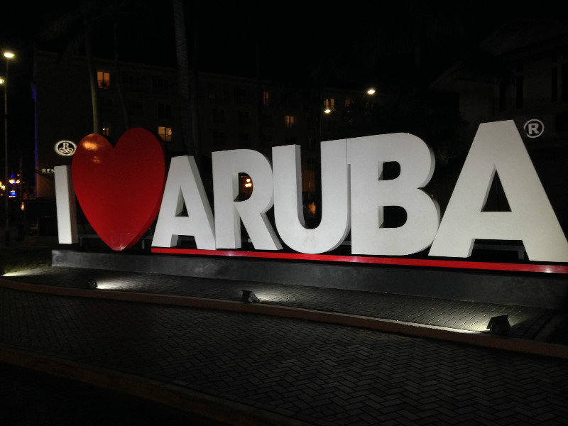 I love Aruba sign at night