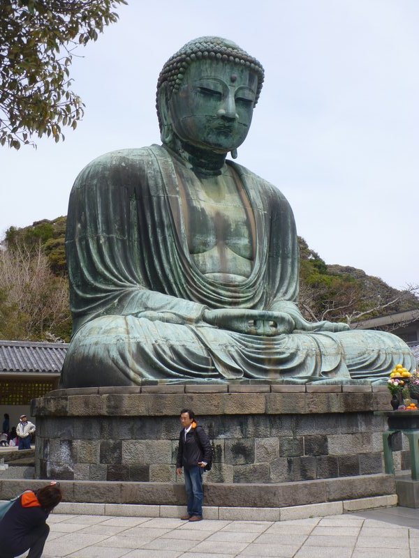 the giant Buddha at Kotokuin Temple
