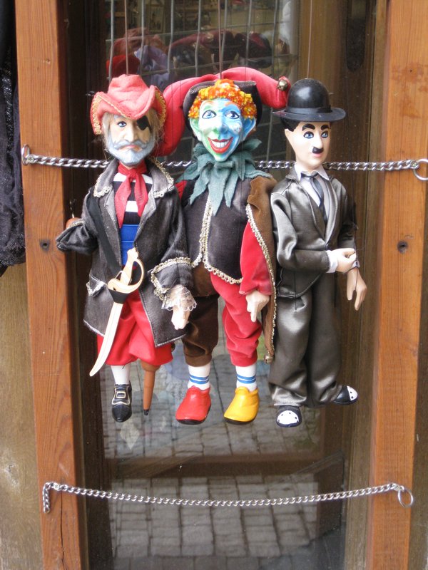 Marionettes