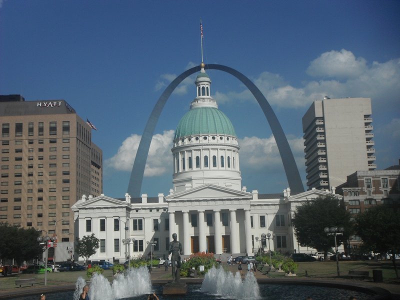 Old Court House and the Arch