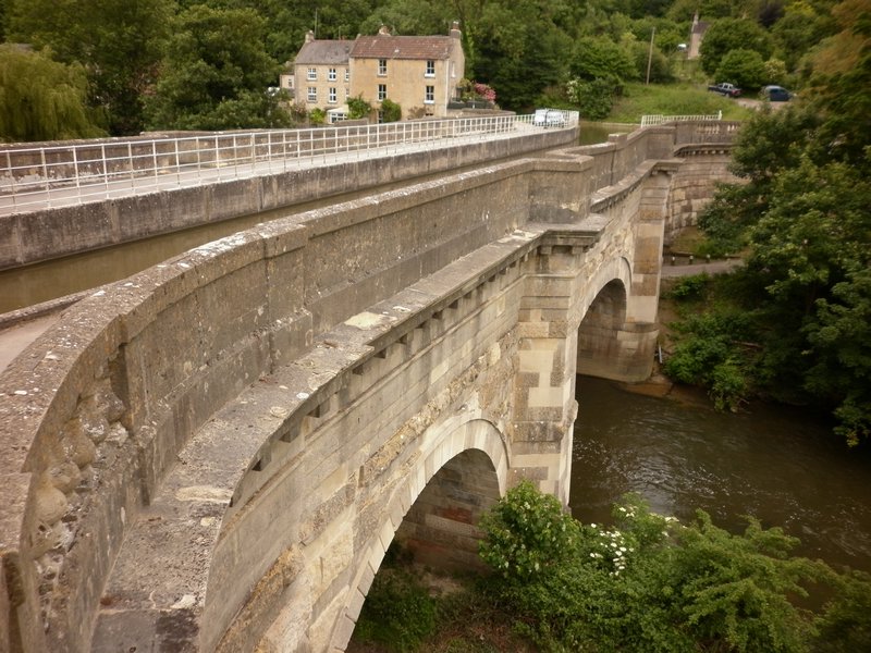 an aquaduct en route