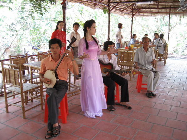 traditional singing on the mekong