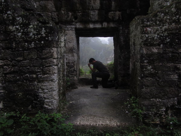 Tebowing in VII Temples