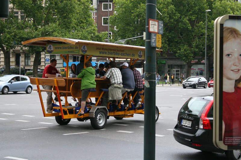 mint  way to see Aachen - beer bike