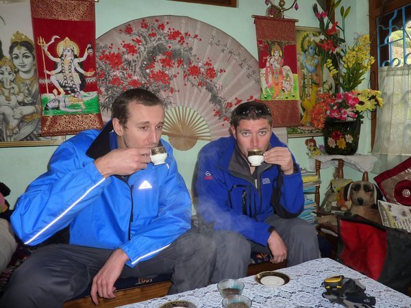 English tea drinkers in Darjeeling