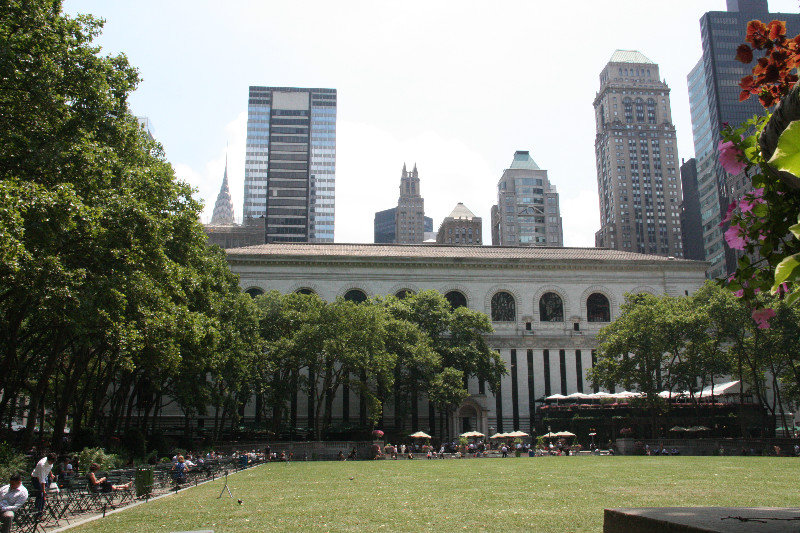 Bryant Park and the NY City Library