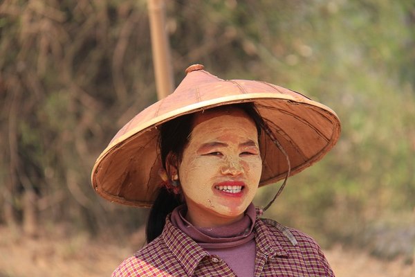 Local tanaka face - Hsipaw - Burma