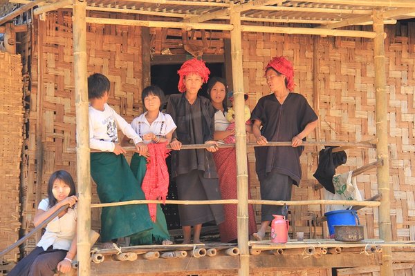 Hilltribe family near Kalaw - Burma