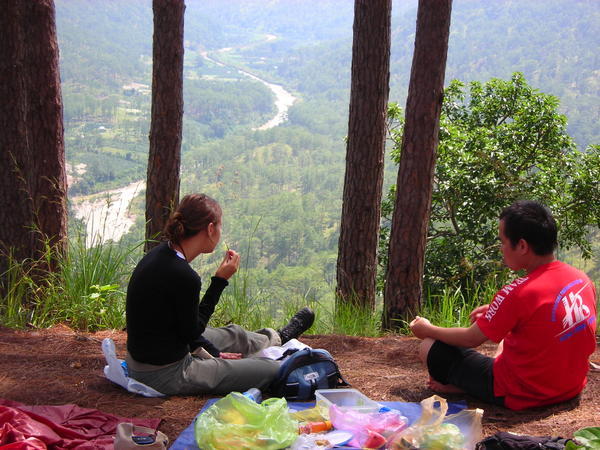 Lunch break at the trekking