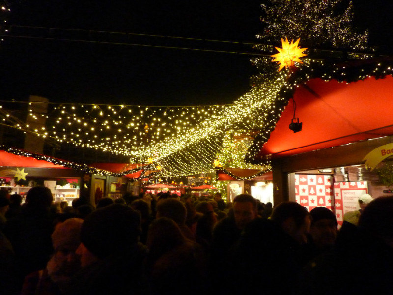 Starlight tent at Weihnachtsmarkt Kölner Dom