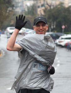 Double Bagging - what the best dressed marathoners are wearing this year.