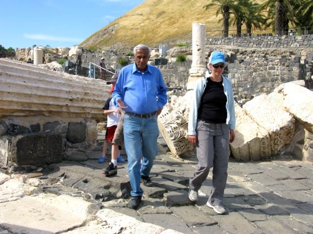 Visiting ancient Roman city of Beit She'an with Micki 