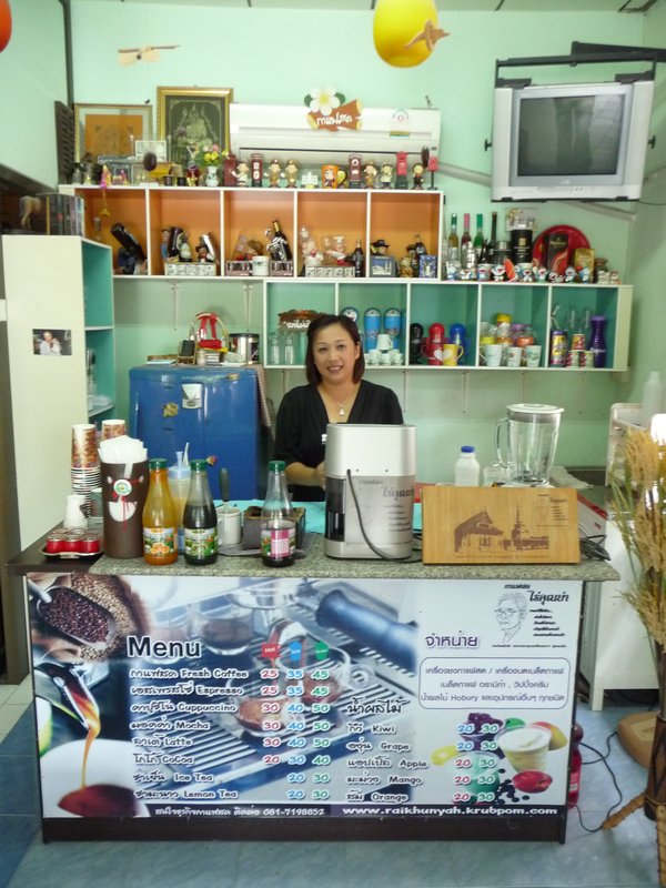 Nakhon Si Thammarat - nettes Café