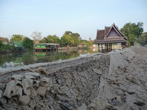 Ayutthaya - nach den Ueberschwemmungen