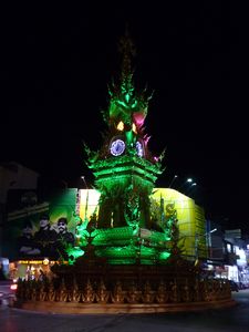 Chiang Rai - Uhrturm am Abend