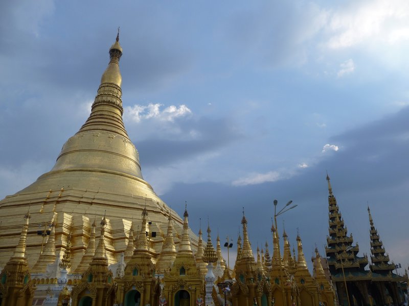 Yangon - Shwedagon-Pagode