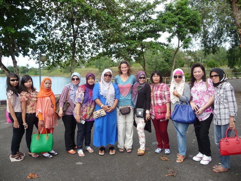 Bau - ich mit indonesischen Touristen