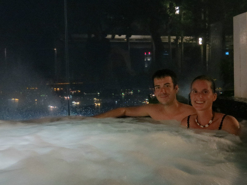 Singapur - Josh und ich im Marina Bay Sands Jacuzzi
