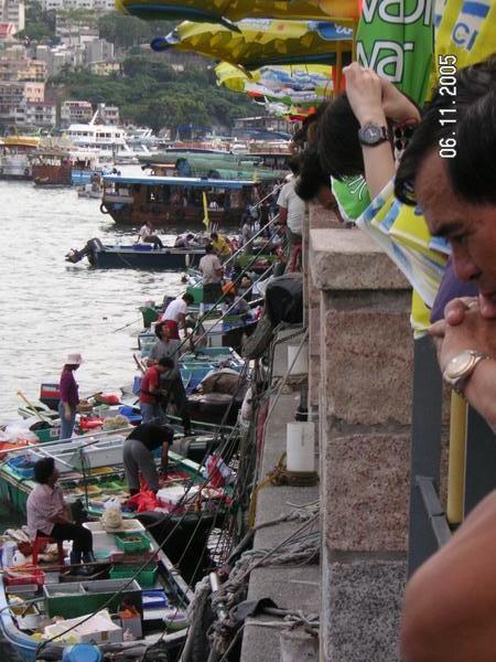 Floating Fish Market