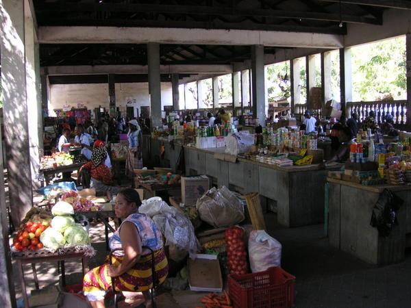 Shopping in Inhambane