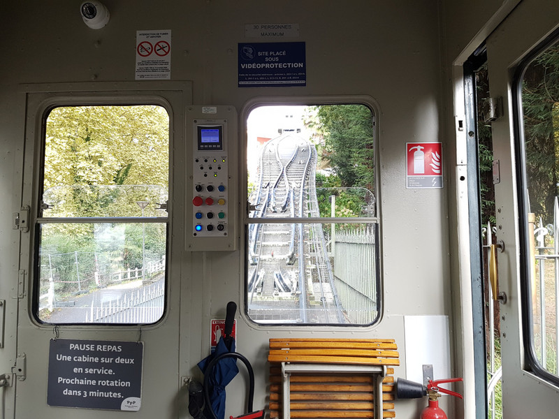 Inside the funicular at Pau 