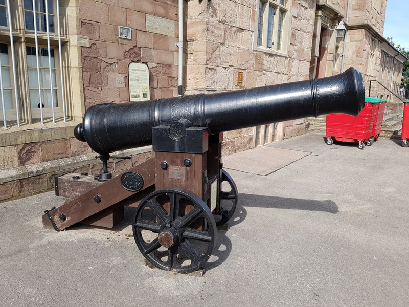 A gun outside the regimental museum 
