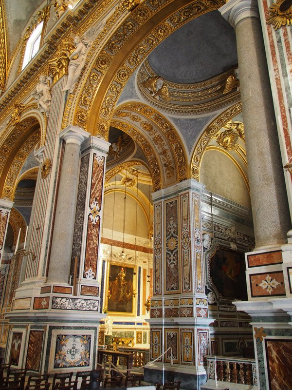 Baroque interior 