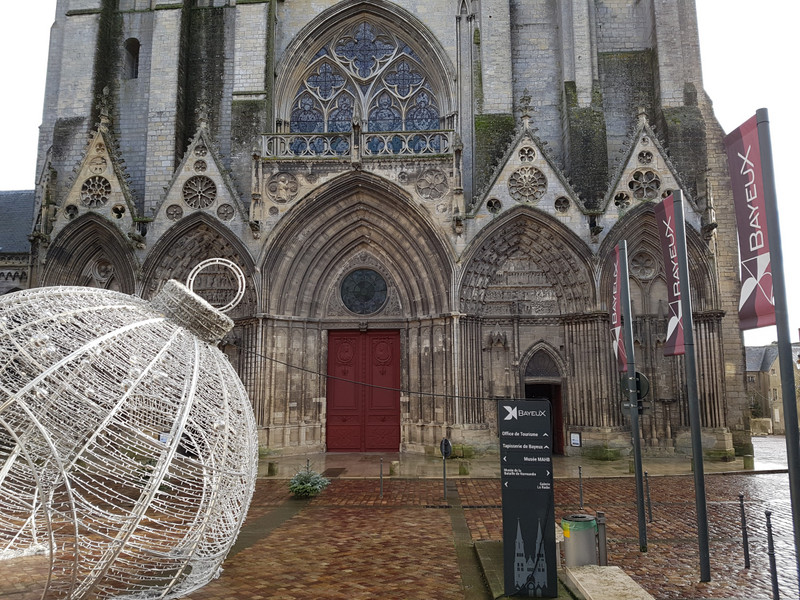 Cathedral and ball 