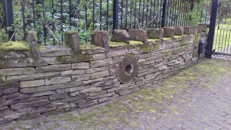 Derbyshire stone walls with millstone features 