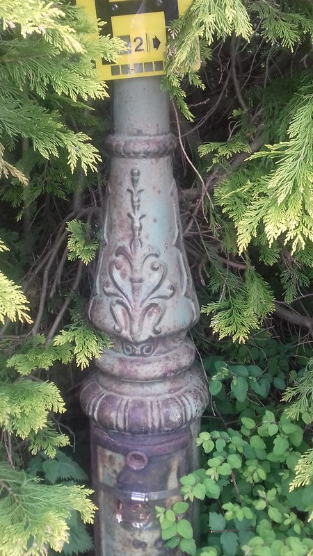 An old lamppost 