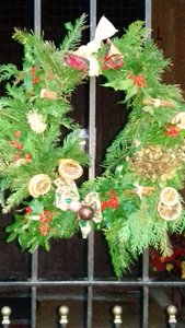 The wreath on the church gates 